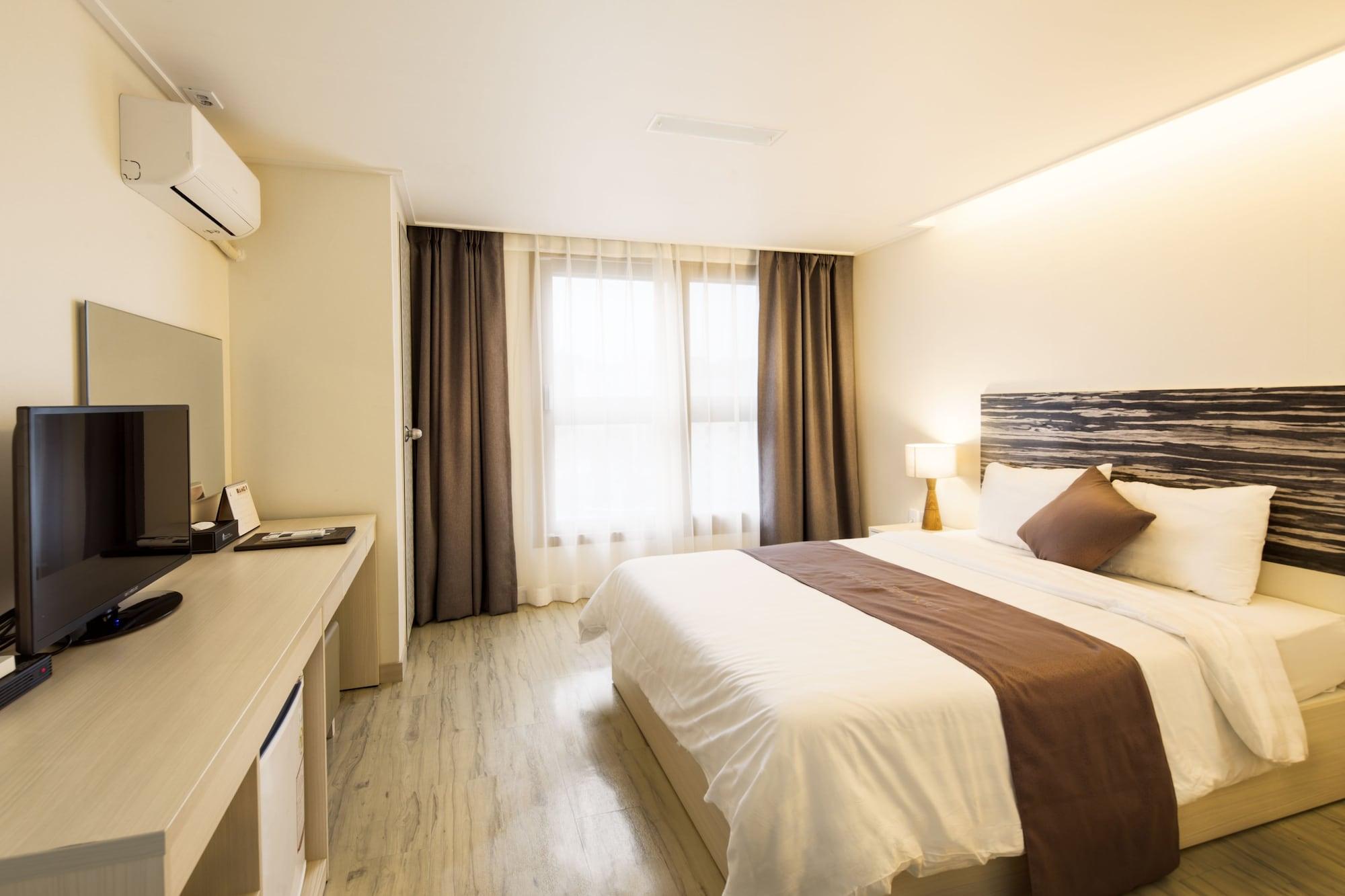 Hotel Bernoui Сеул Экстерьер фото