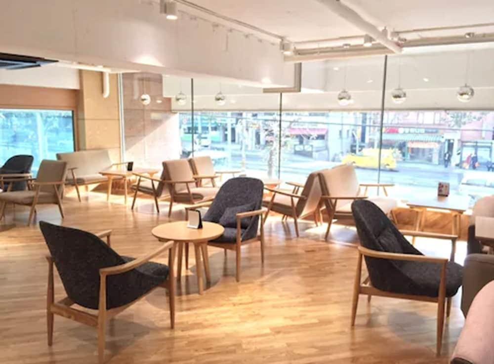 Hotel Bernoui Сеул Экстерьер фото