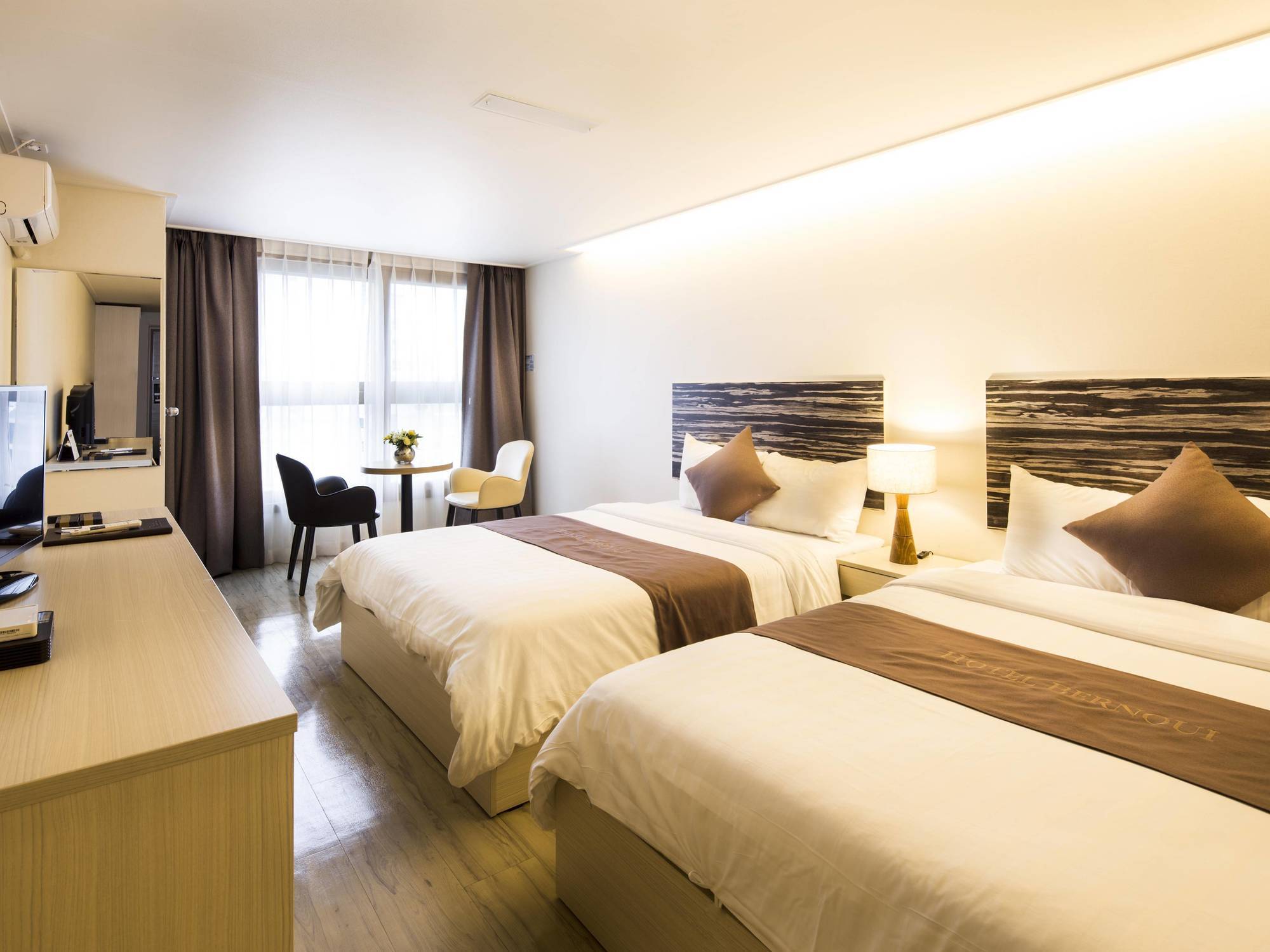 Hotel Bernoui Сеул Экстерьер фото