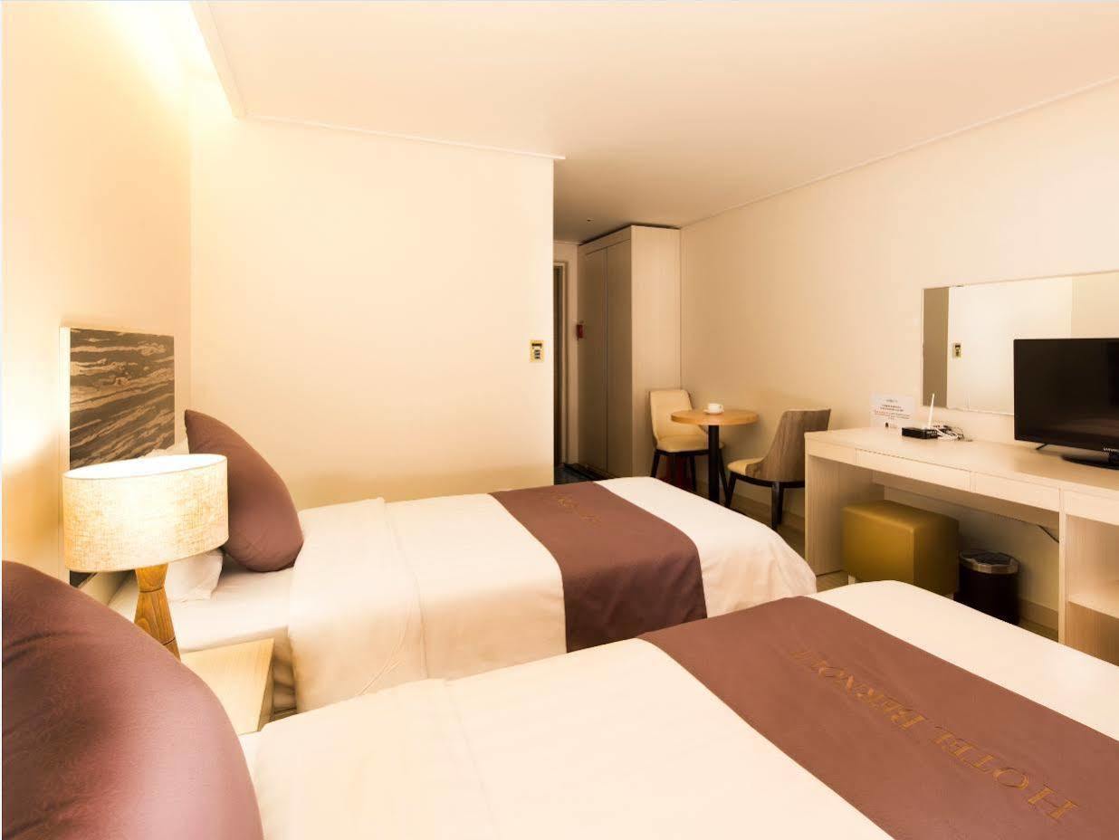 Hotel Bernoui Сеул Экстерьер фото
