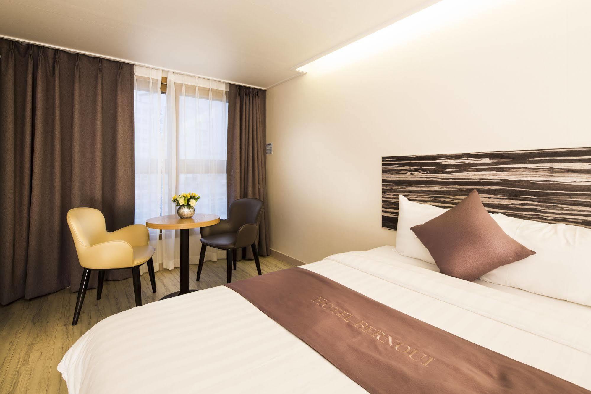 Hotel Bernoui Сеул Экстерьер фото